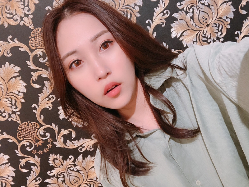 張婕兒的第一张照片--黑龙江认干亲服务网